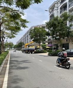 Bán shophouse vạn phúc city
