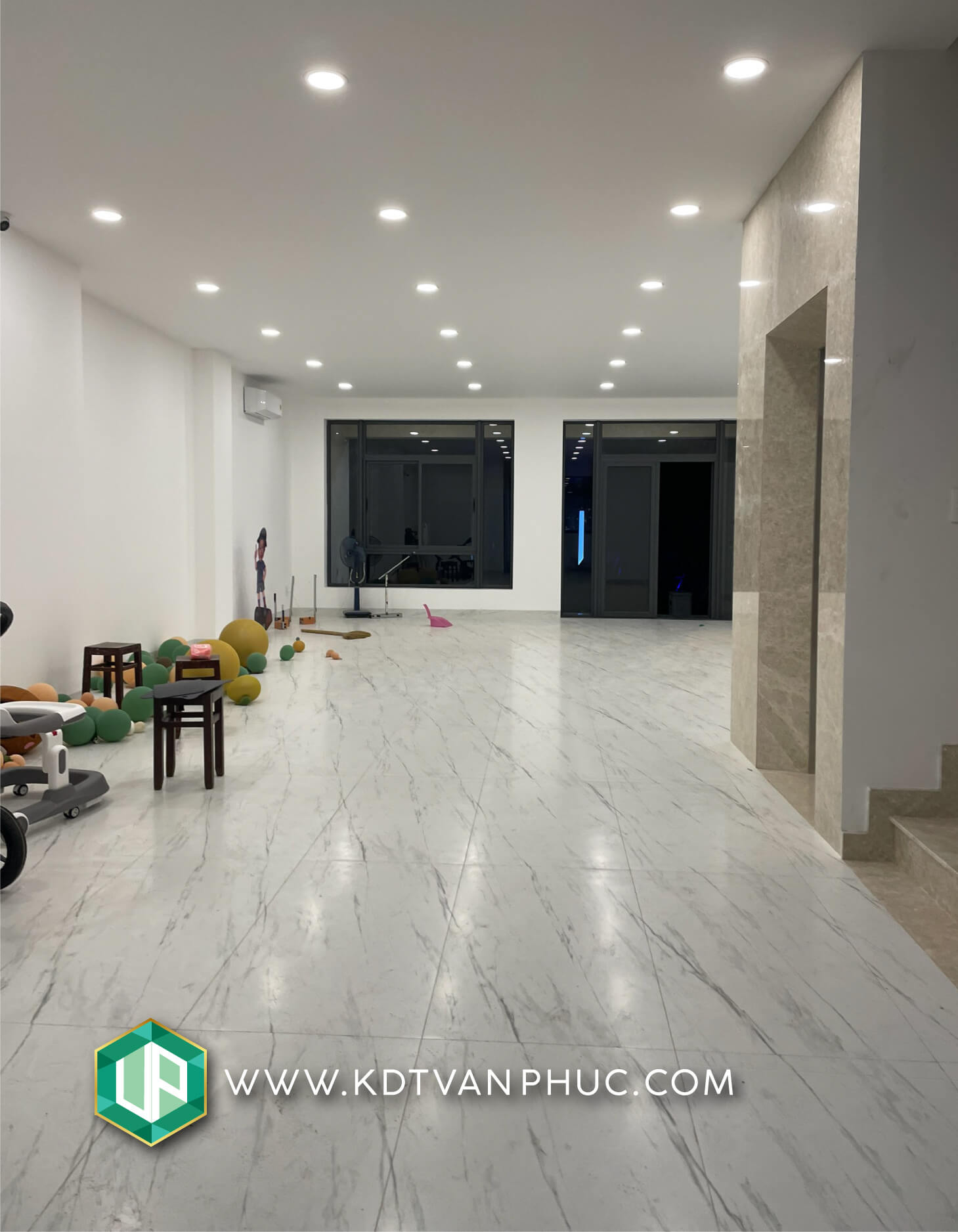 Cho thuê văn phòng Vạn Phúc City