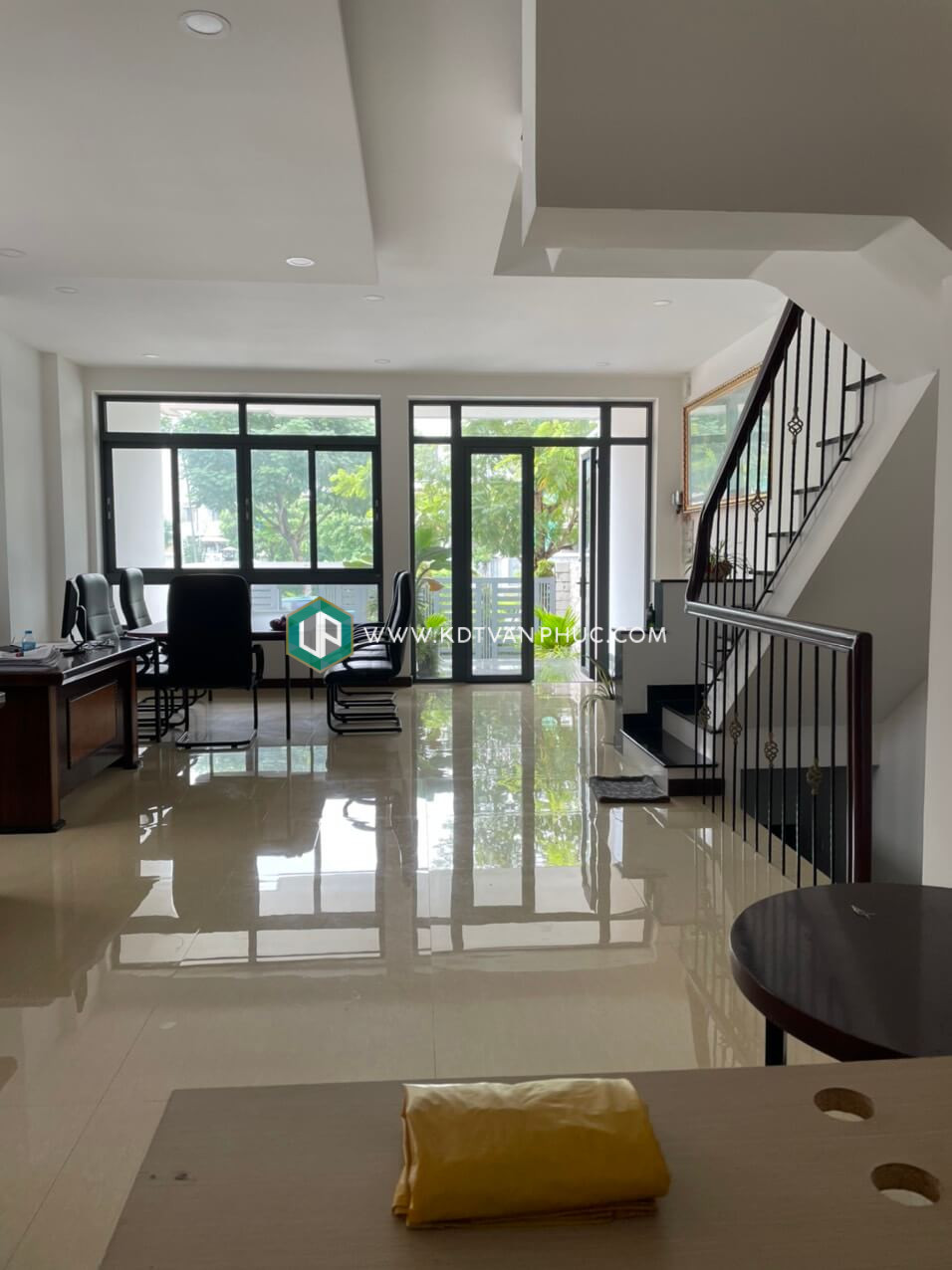 cho thuê văn phòng vạn phúc city