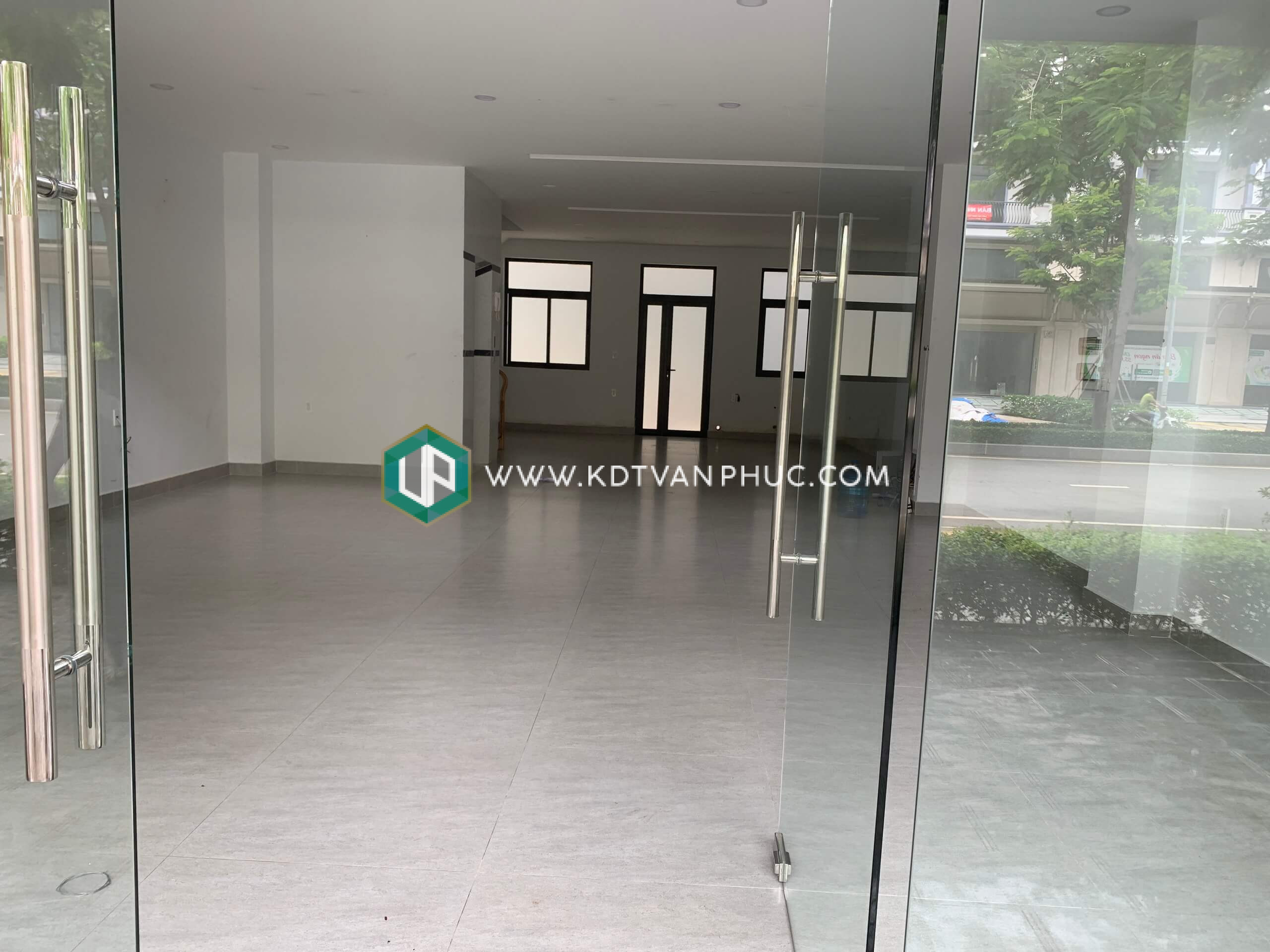 bán shophouse vạn phúc city