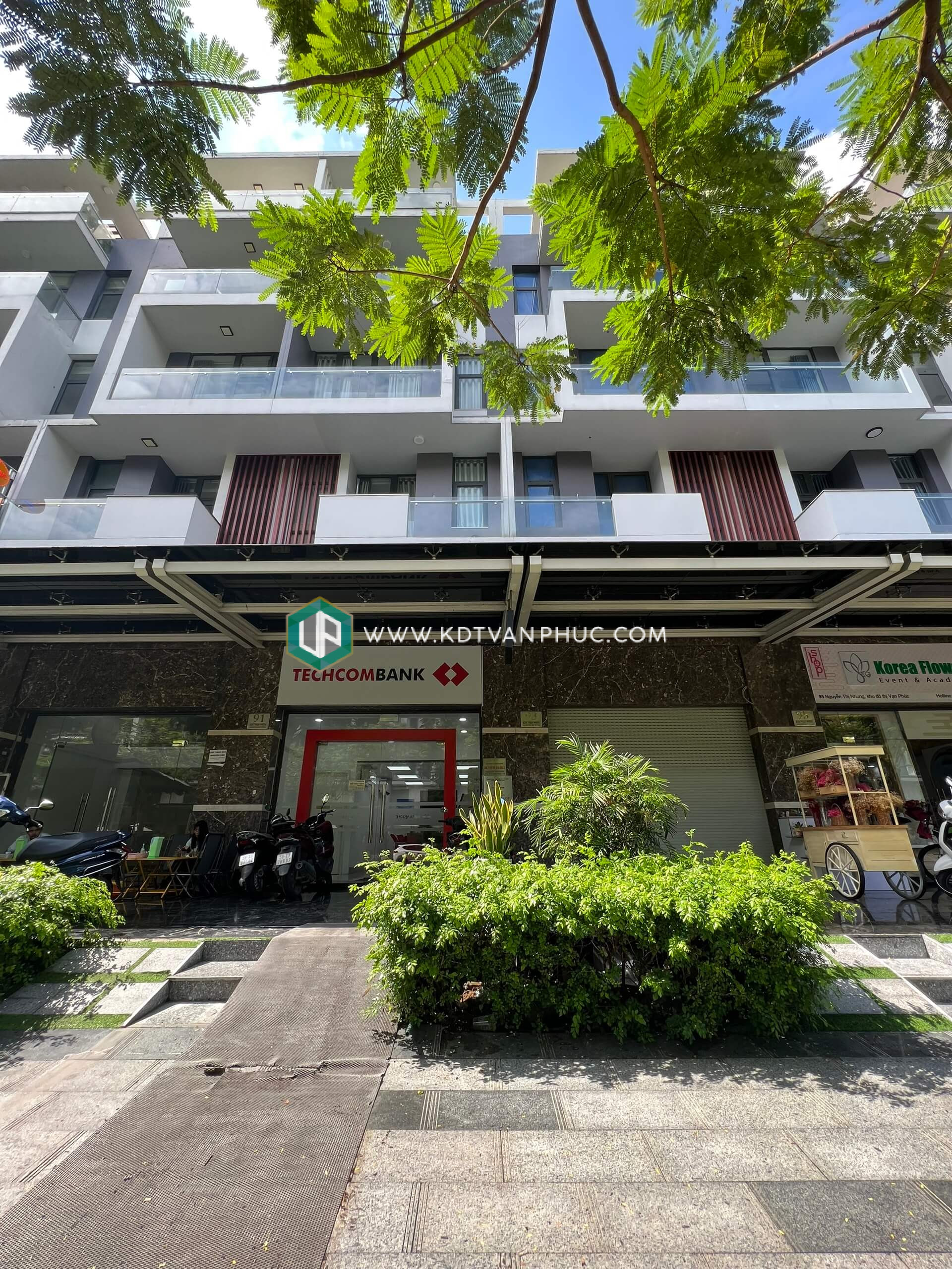bán shophouse vạn phúc city