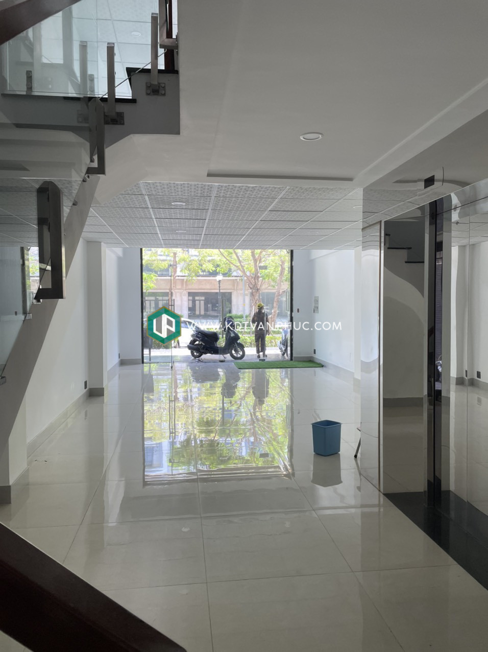 bán shophouse vạn phúc city