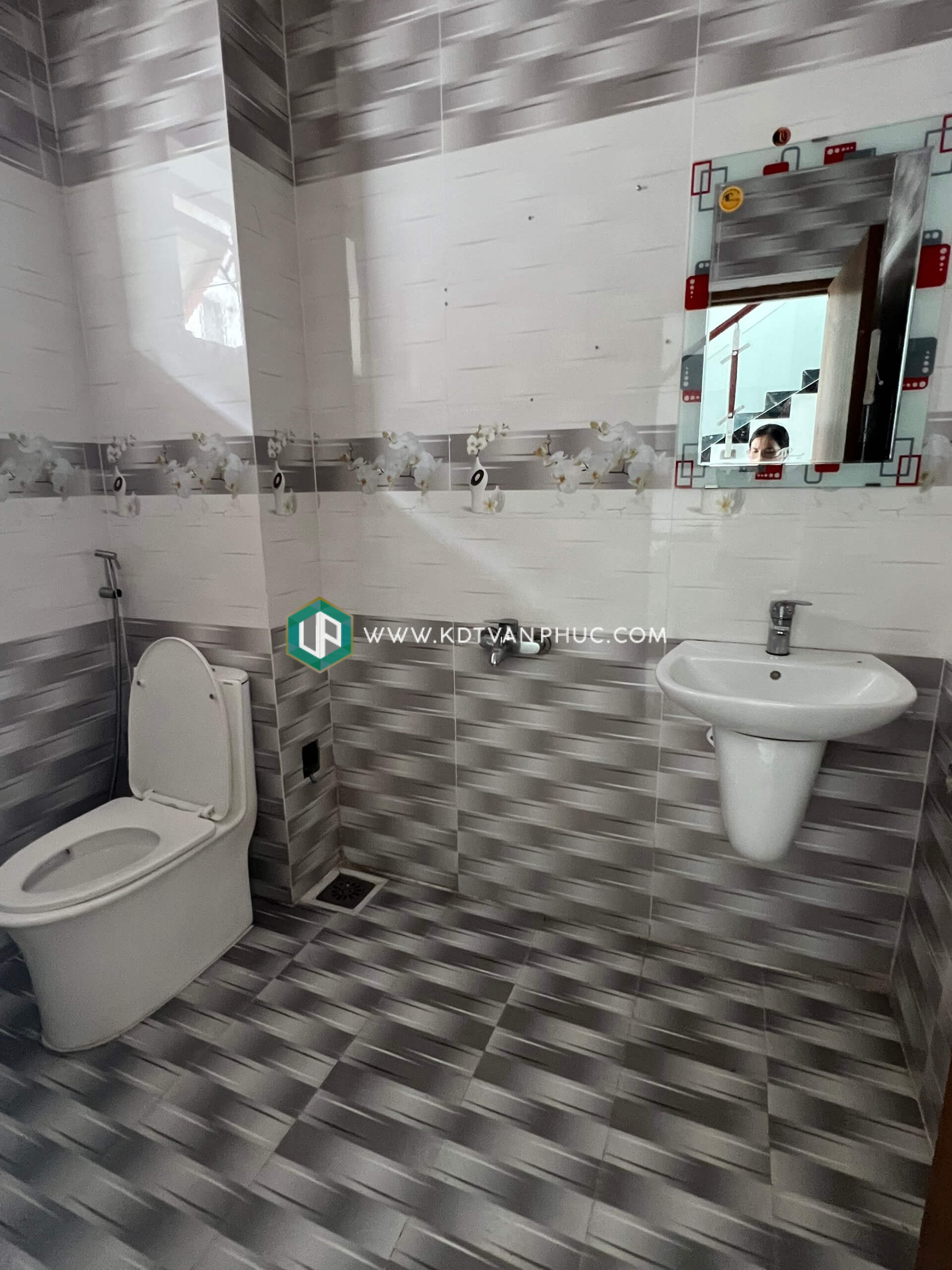 bán shophouse vạn phúc city