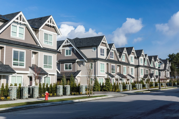 Townhouse là gì? Có nên mua nhà townhouse không?
