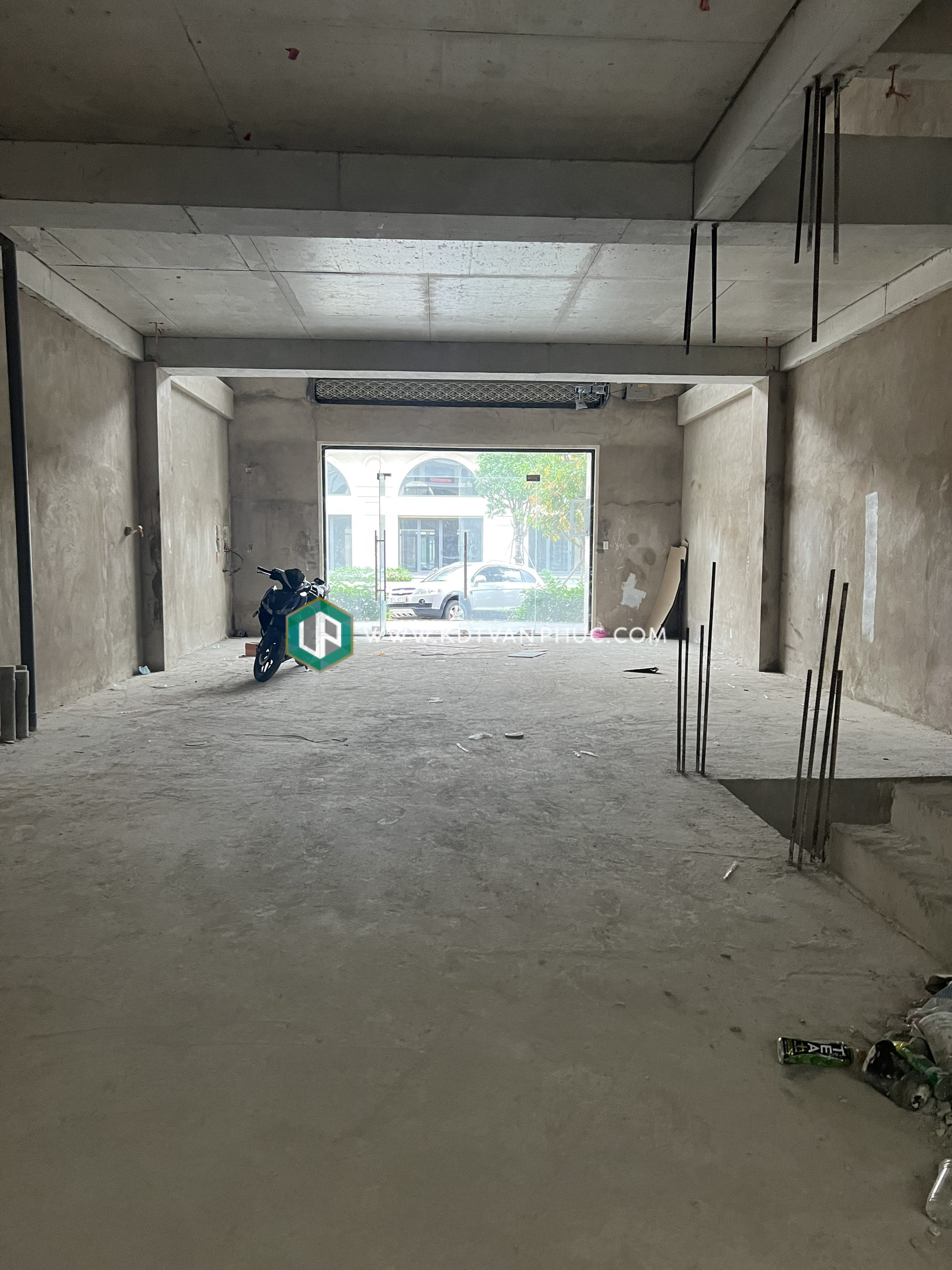 bán shophouse Vạn Phúc city