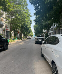 cho thuê nhà vạn phúc city