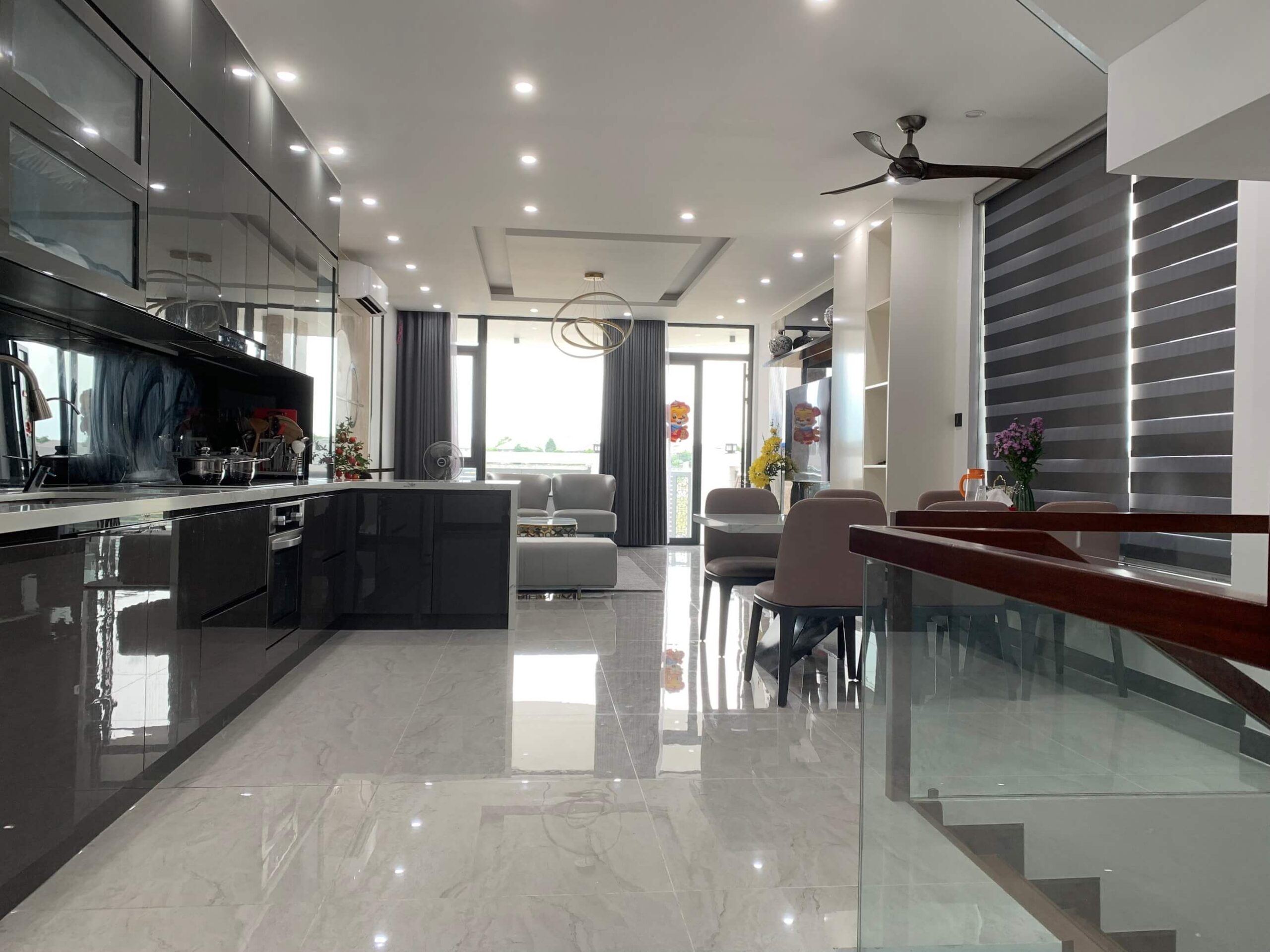 bán nhà vạn phúc city