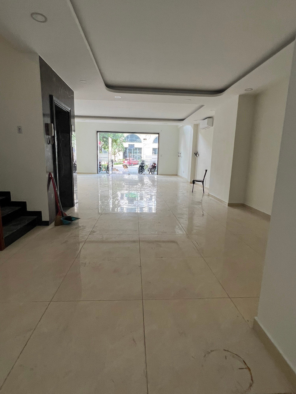 cho thuê nhà vạn phúc city