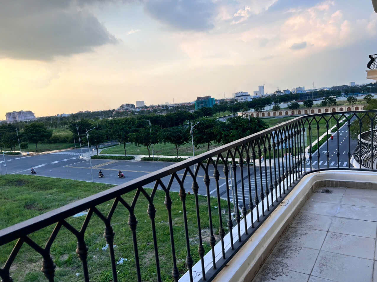 bán nhà vạn phúc city