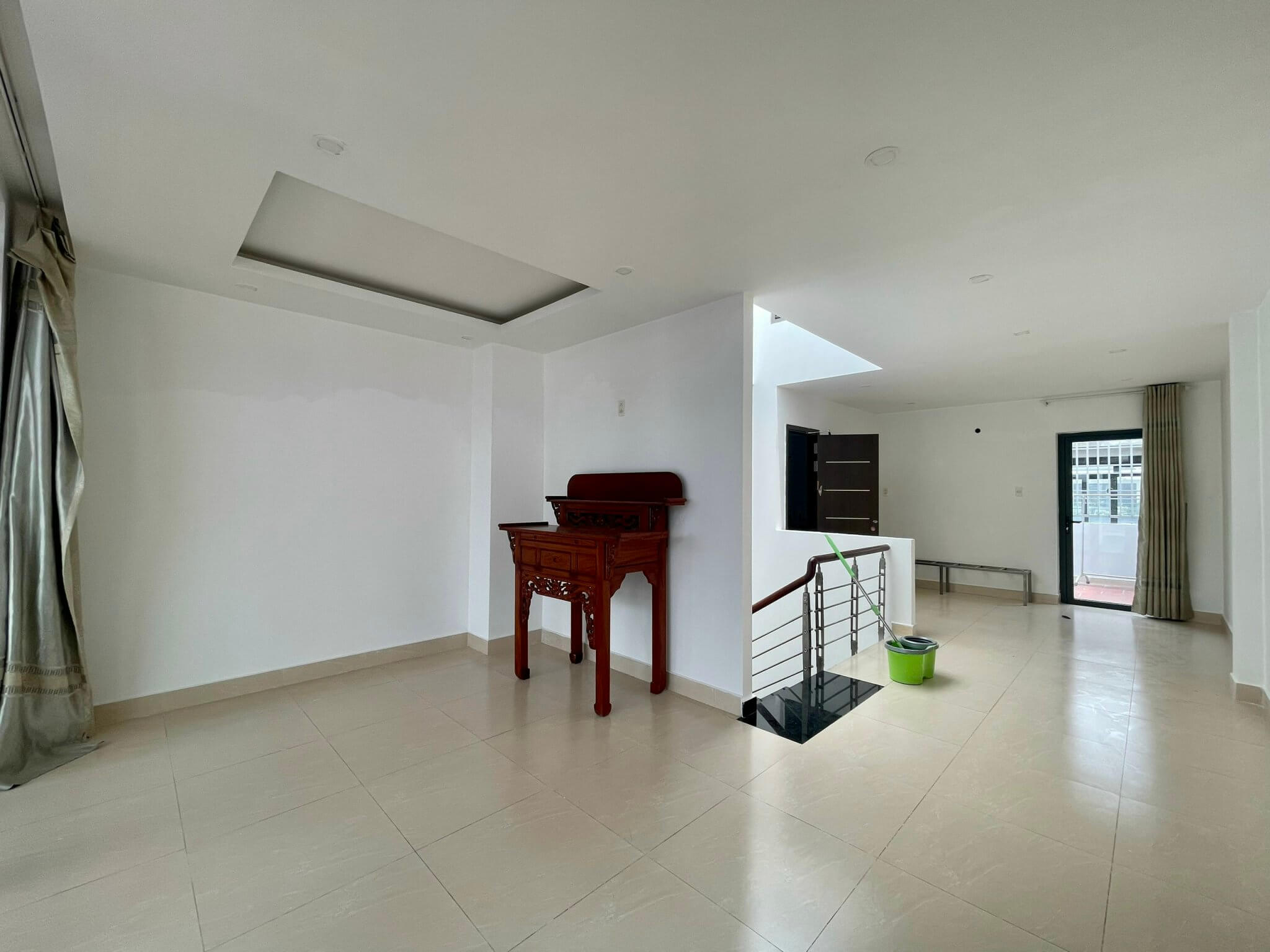 bán nhà vạn phúc city