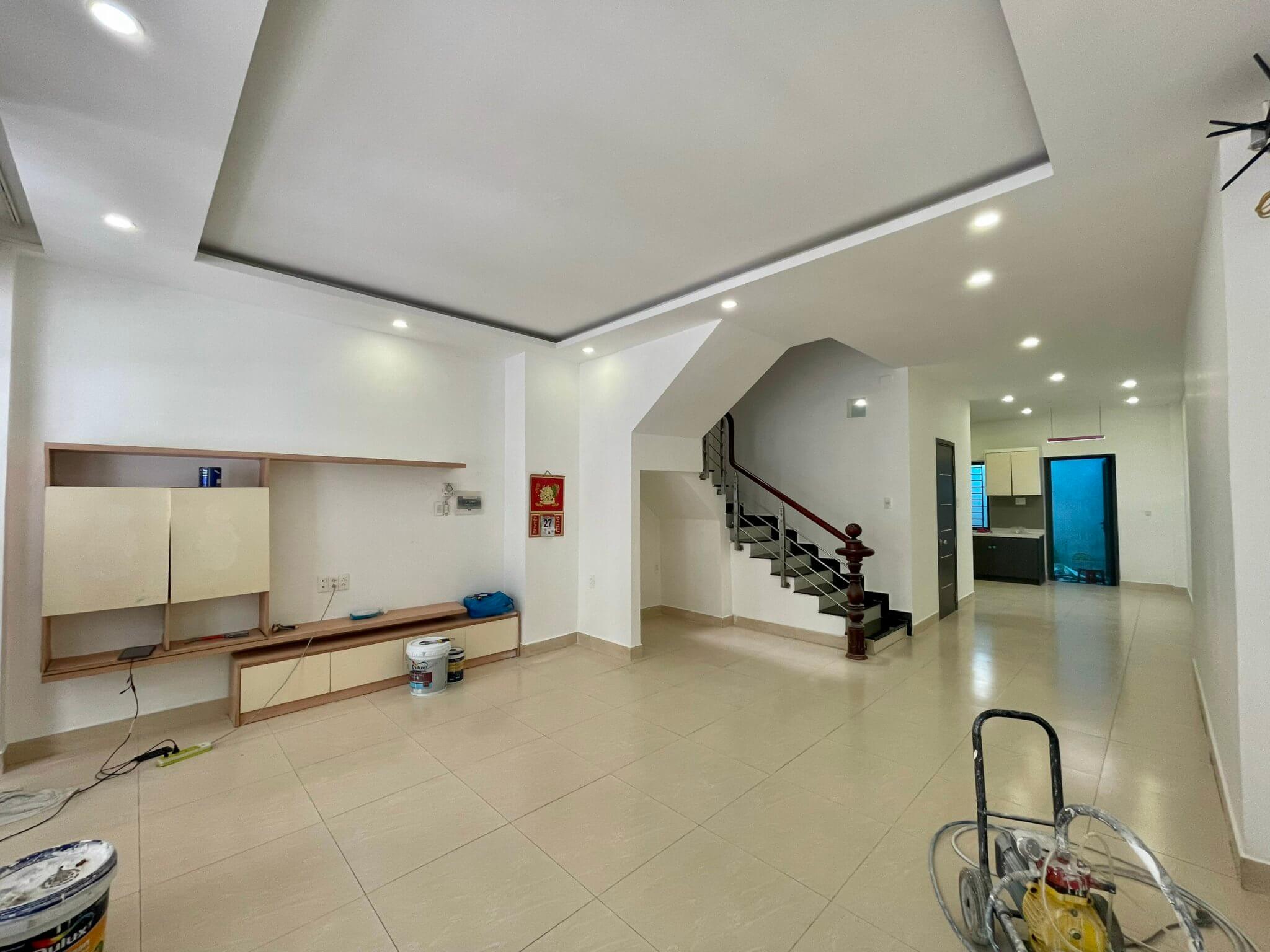 bán nhà vạn phúc city