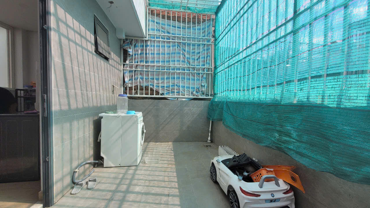 bán nhà vạn phúc city